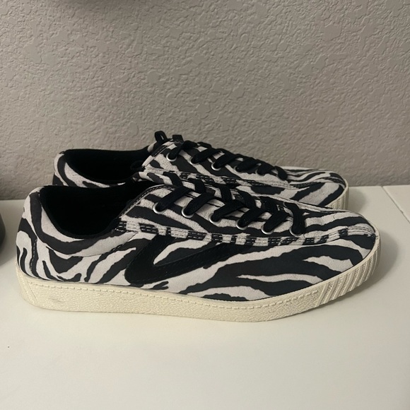 Tretorn | Nylite 37 Plus Lace up Sneakers Zebra Black White Sz‎ 8 - Picture 4 of 8
